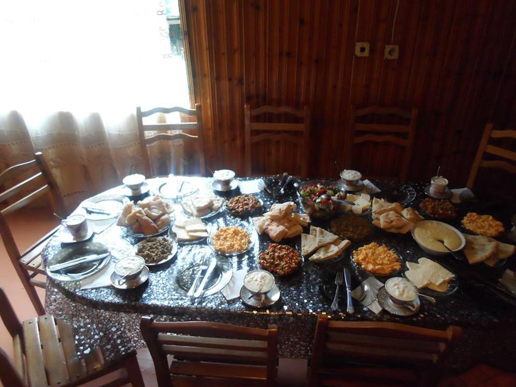 Guesthouse Am Museum メスティア 部屋 写真