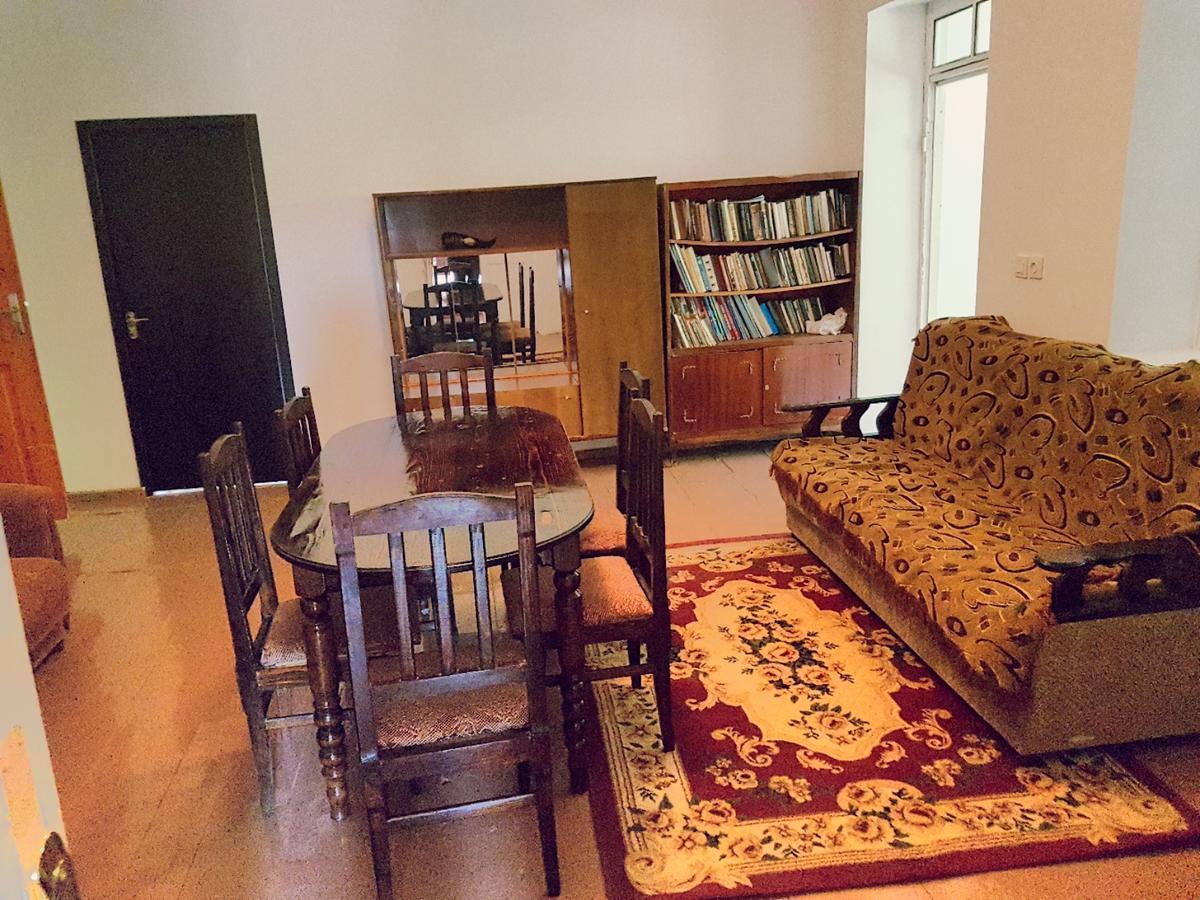 Guesthouse Am Museum メスティア エクステリア 写真